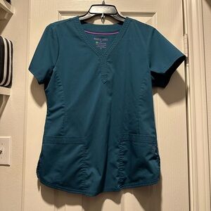Healing hands scrub top medium. Caribbean blue